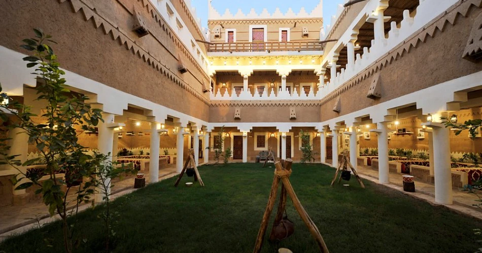 9 Family-Friendly Restaurants in Riyadh to Dine at With the Kids  